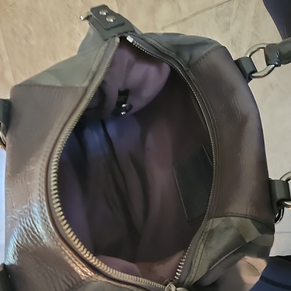 Gray coach purse - Picture 6 of 9